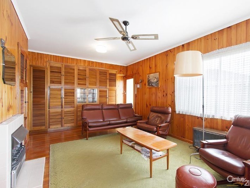 19 Fenfield street, Altona VIC 3018