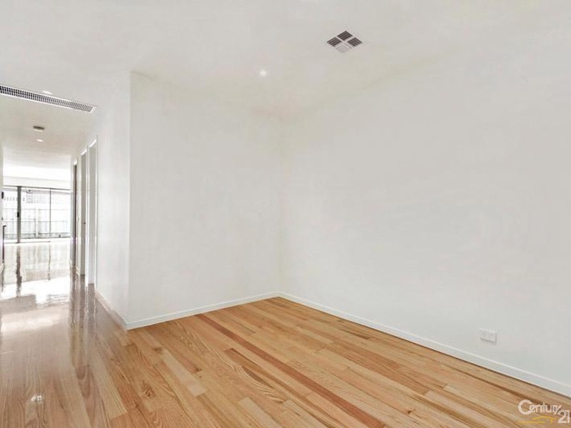 8 Hearn Street, Altona North VIC 3025