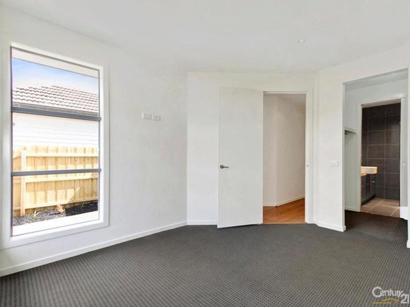 8 Hearn Street, Altona North VIC 3025