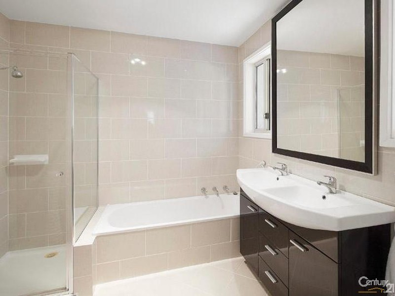 1/30 Mitchell Avenue, Altona North VIC 3025