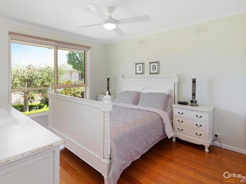 1/30 Mitchell Avenue, Altona North VIC 3025