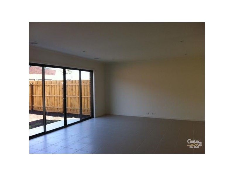 122 CALLAWAY BLV, Sunshine West VIC 3020