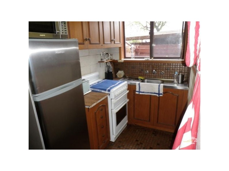 4/35 GRIEVE PARADE, Altona VIC 3018