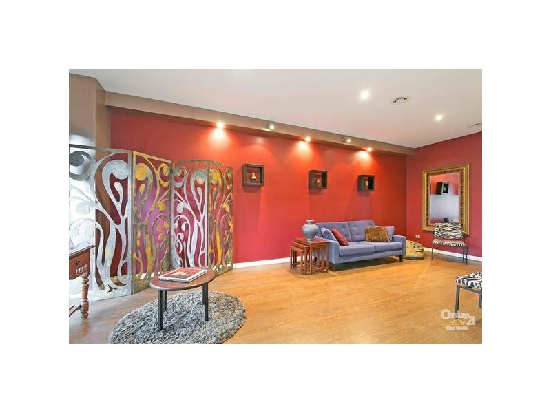 18 WALTER STREET, Williamstown VIC 3016