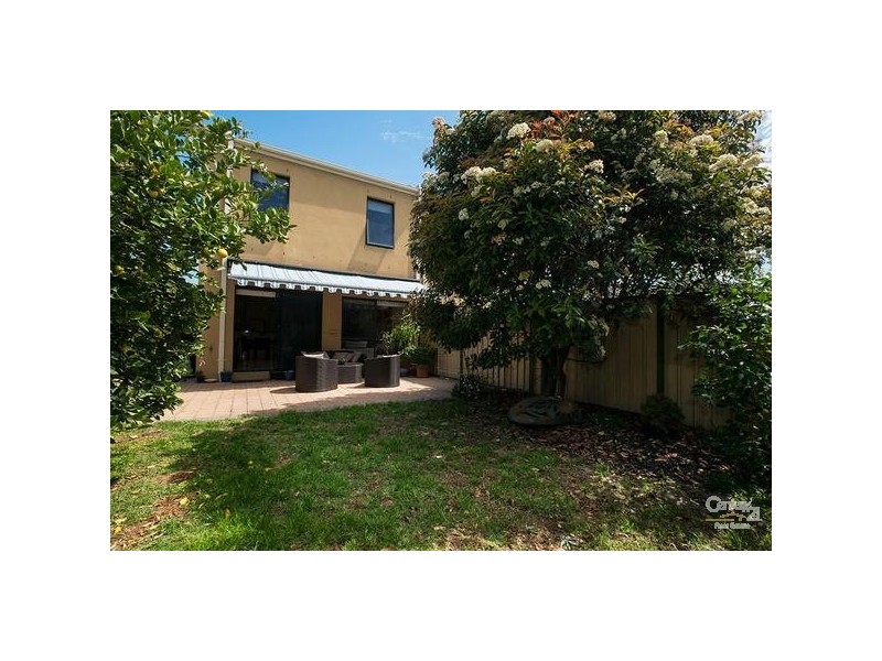 18 WALTER STREET, Williamstown VIC 3016