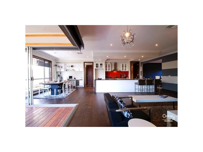 15 MIAMI DRIVE, Point Cook VIC 3030