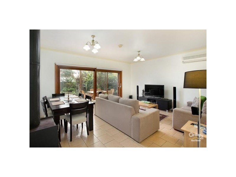 10 BIRMINGHAM STREET, Spotswood VIC 3015