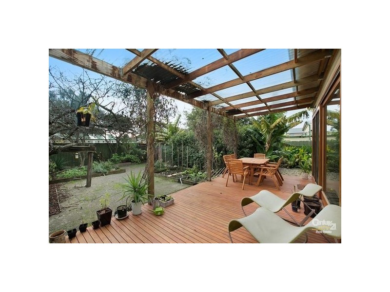 10 BIRMINGHAM STREET, Spotswood VIC 3015