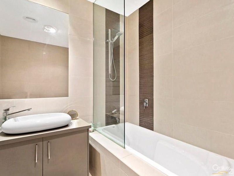 28 Monmouth Street, Newport VIC 3015