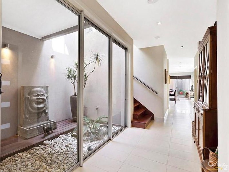 28 Monmouth Street, Newport VIC 3015