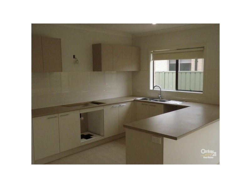 41 Amesbury Avenue, Wyndham Vale VIC 3024