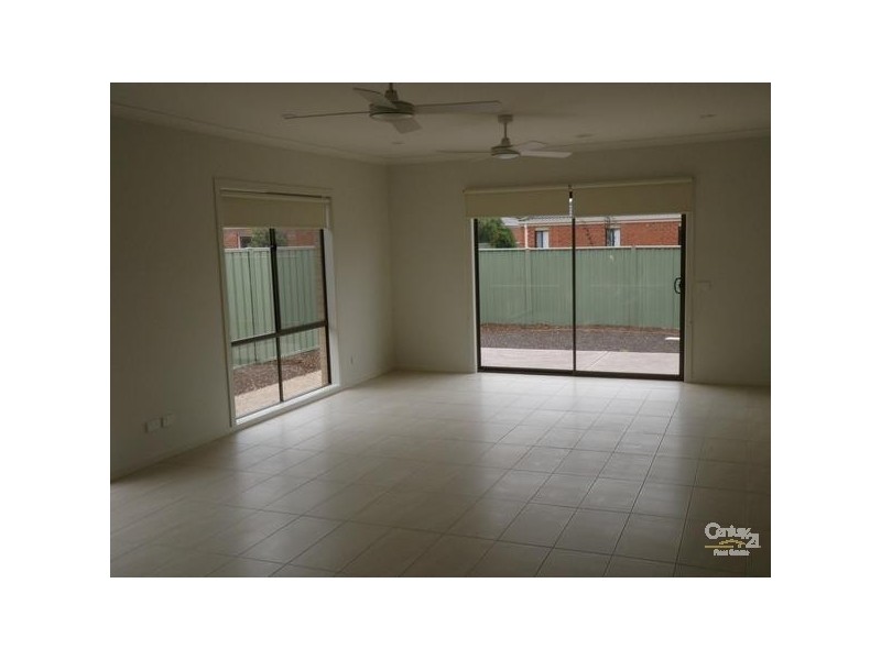 41 Amesbury Avenue, Wyndham Vale VIC 3024