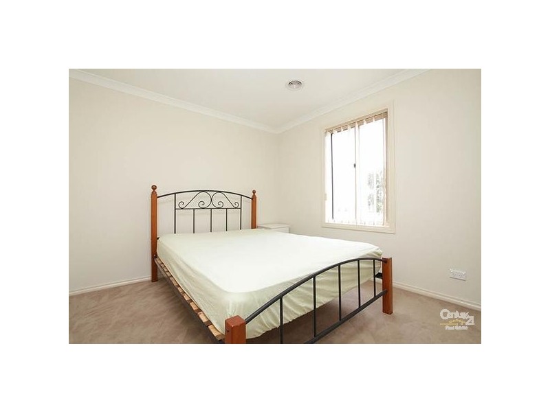 15 SUNNY LANE, Point Cook VIC 3030