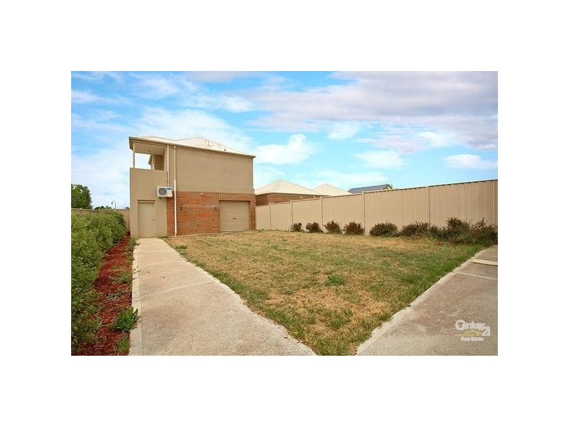 15 SUNNY LANE, Point Cook VIC 3030