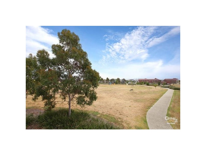 15 SUNNY LANE, Point Cook VIC 3030