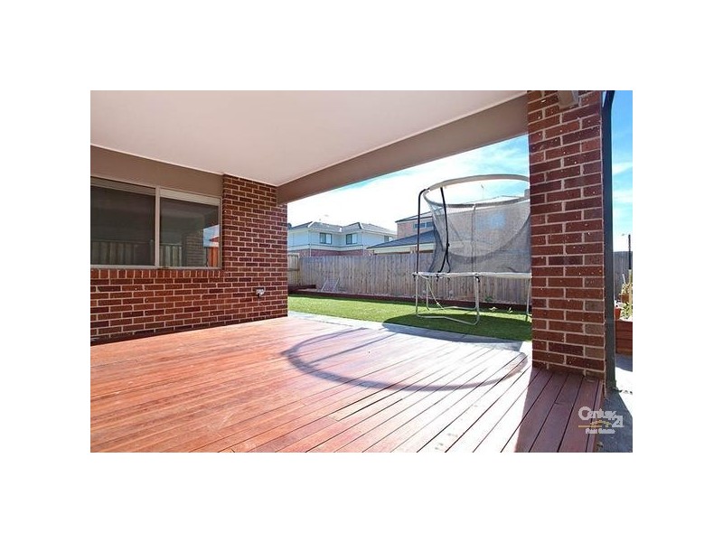 31 TAMBORINE AVE, Point Cook VIC 3030