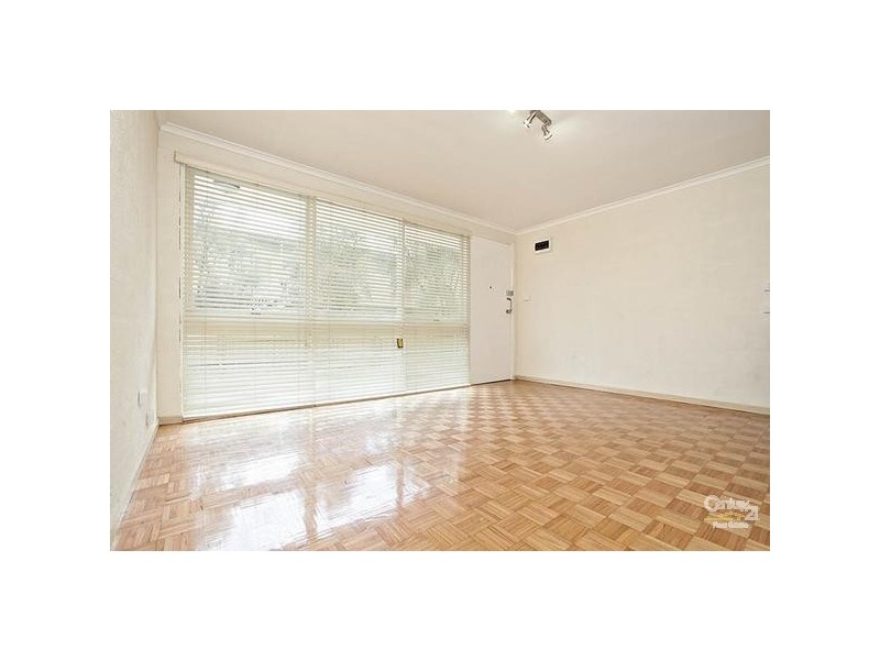 1/31 DOVER ROAD, Williamstown VIC 3016