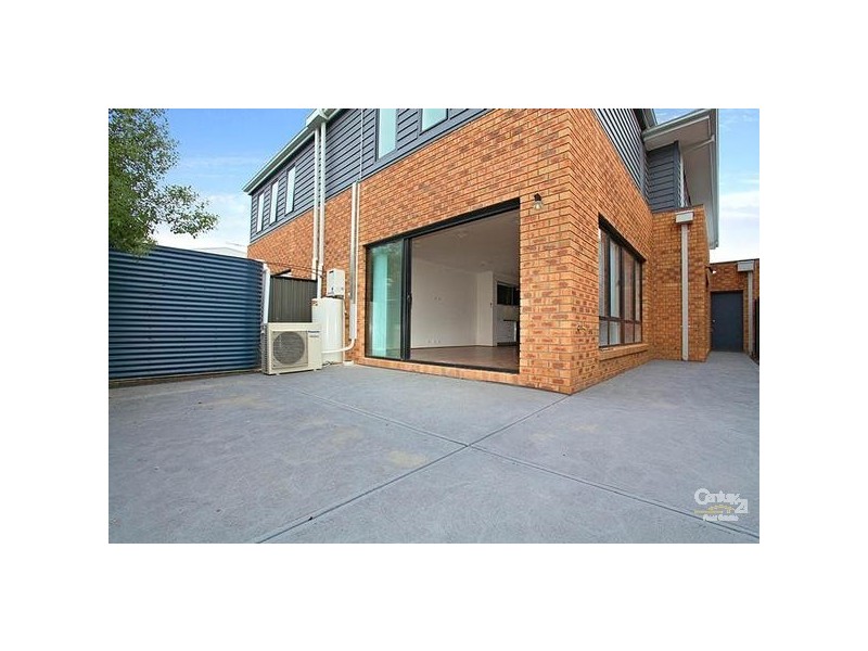 3/31 MAY GIBBS CIRCLE, Point Cook VIC 3030