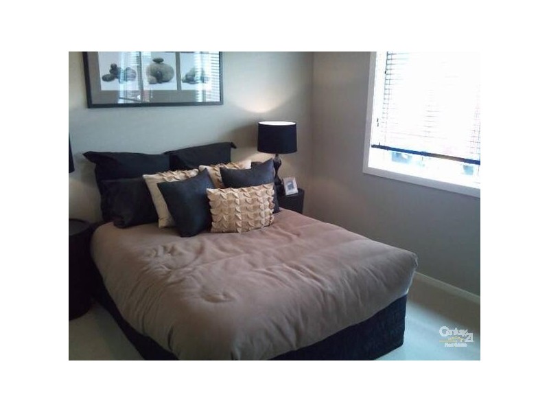 7 CRESSWELL AVENUE, Williams Landing VIC 3027