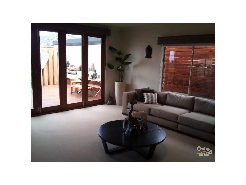 7 CRESSWELL AVENUE, Williams Landing VIC 3027