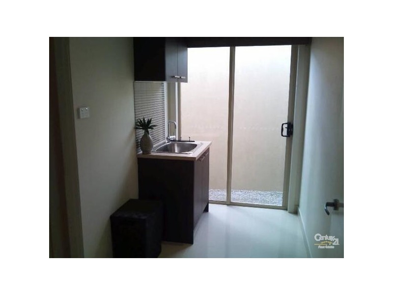 7 CRESSWELL AVENUE, Williams Landing VIC 3027