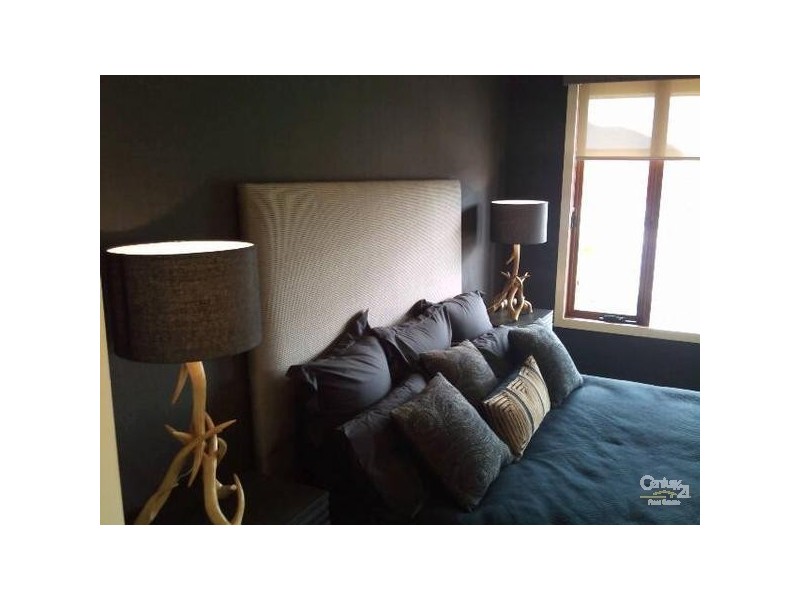 7 CRESSWELL AVENUE, Williams Landing VIC 3027