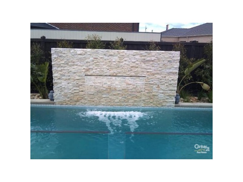 7 CRESSWELL AVENUE, Williams Landing VIC 3027