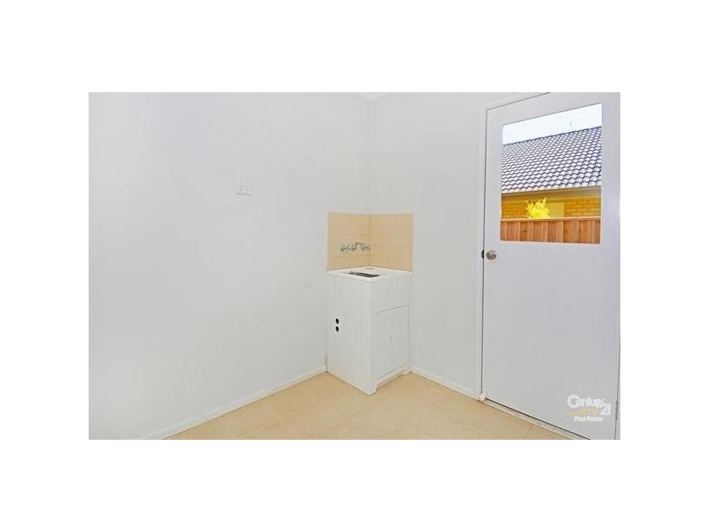 10 BLOOMINGDALE COURT, Sanctuary Lakes VIC 3030