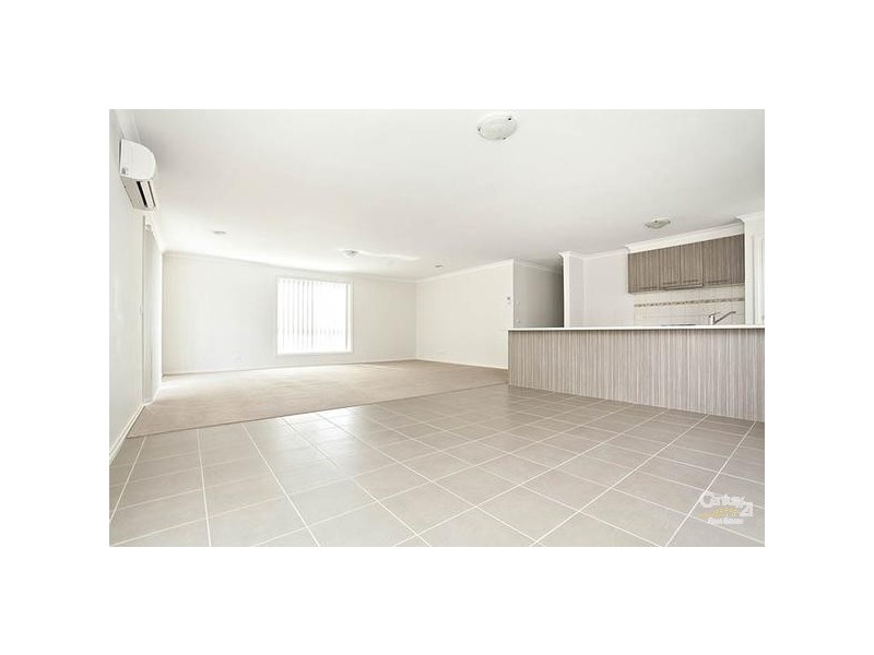 98 YURUGA BLV, Point Cook VIC 3030