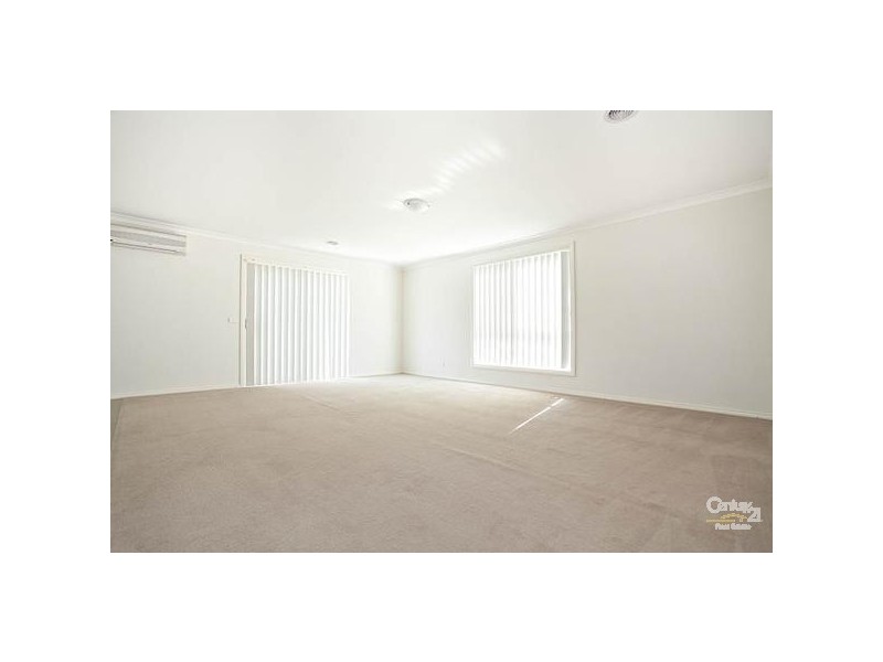 98 YURUGA BLV, Point Cook VIC 3030
