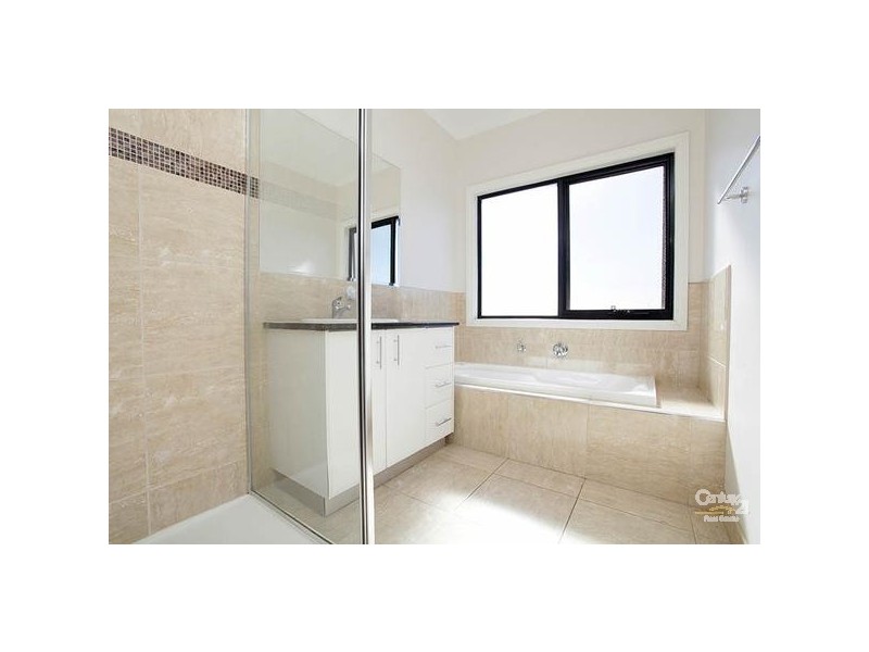 83 HEMSLEY PROM, Point Cook VIC 3030