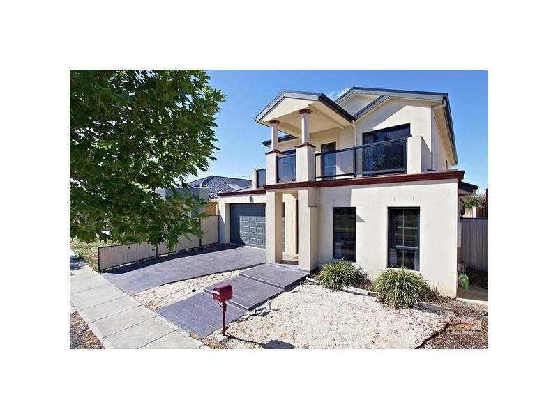 83 HEMSLEY PROM, Point Cook VIC 3030