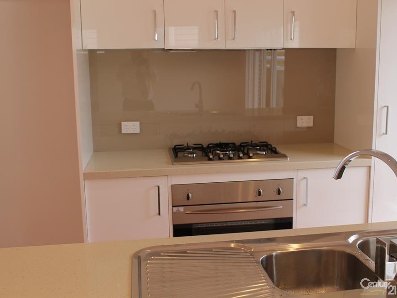 2/131 Woods street, Newport VIC 3015