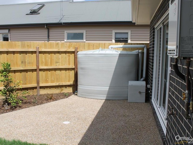 2/131 Woods street, Newport VIC 3015