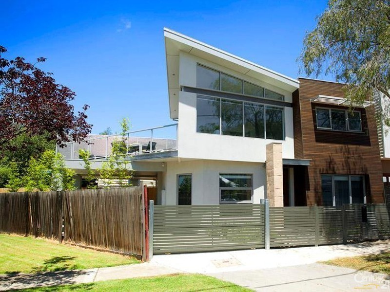 13 Holland Court, Newport VIC 3015