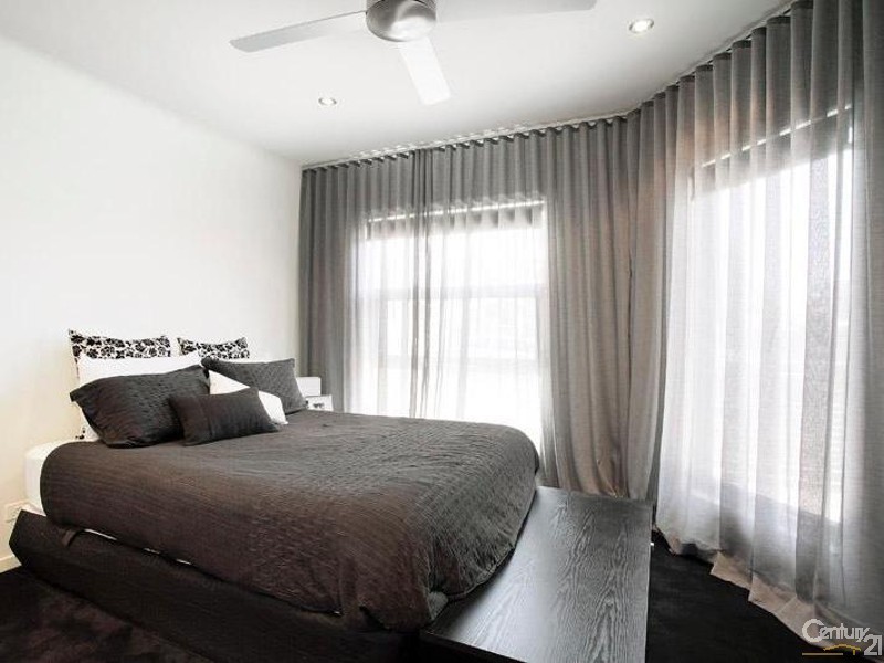 13 Holland Court, Newport VIC 3015