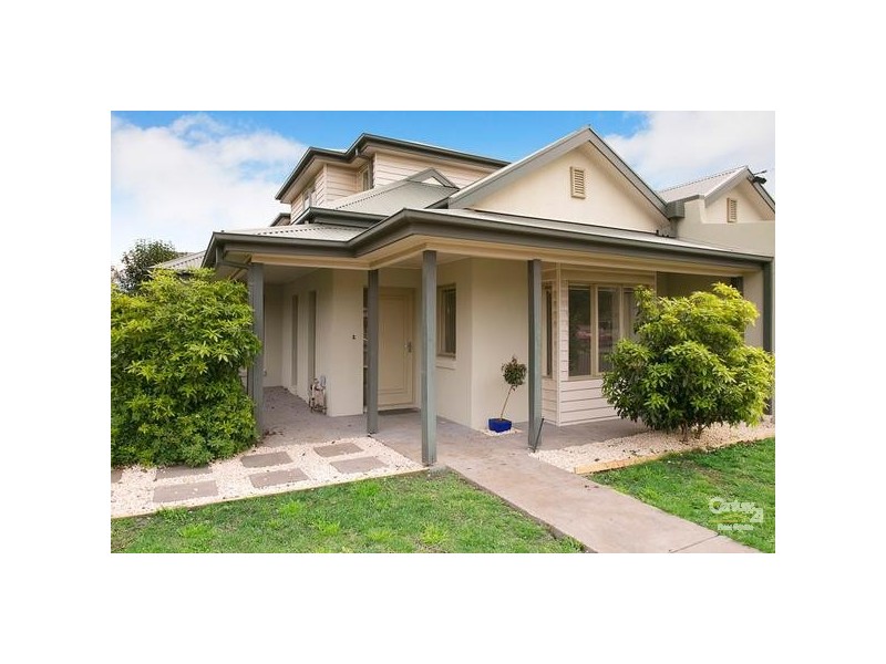 2/181 MELBOURNE ROAD, Newport VIC 3015