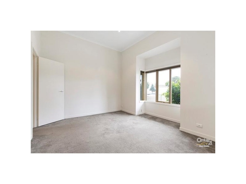 2/181 MELBOURNE ROAD, Newport VIC 3015