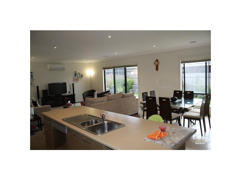 299 BOARDWALK BLVD, Point Cook VIC 3030