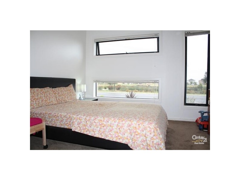 299 BOARDWALK BLVD, Point Cook VIC 3030