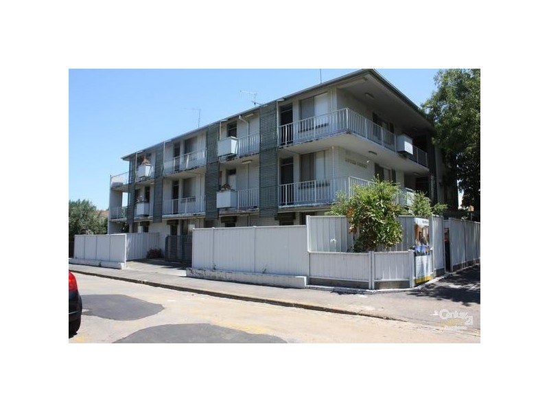 15/15 DOVER STREET, Flemington VIC 3031