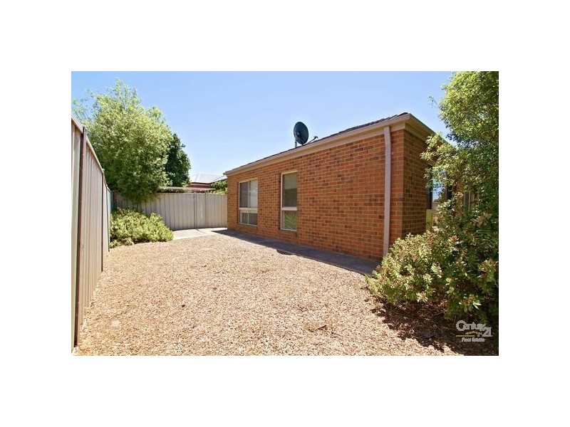 103 Chisholm Drive, Caroline Springs VIC 3023