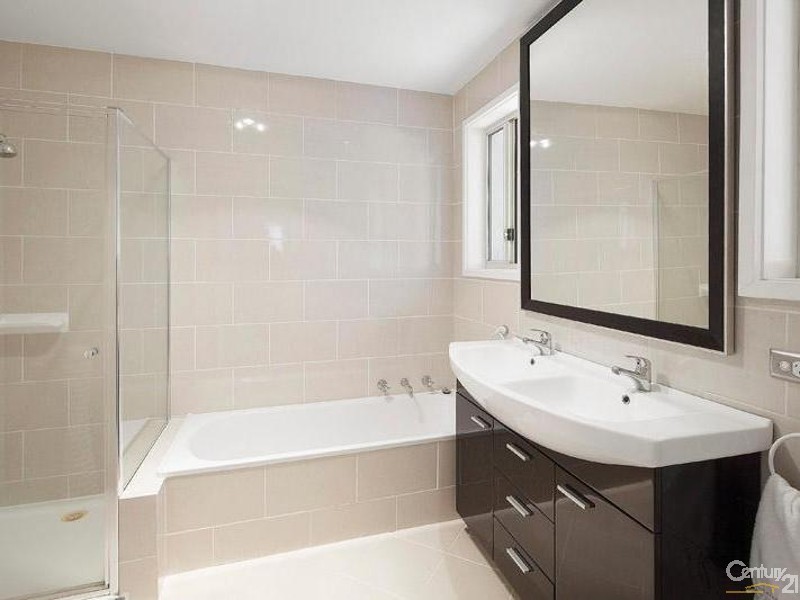 1/30 Mitchell Avenue, Altona North VIC 3025