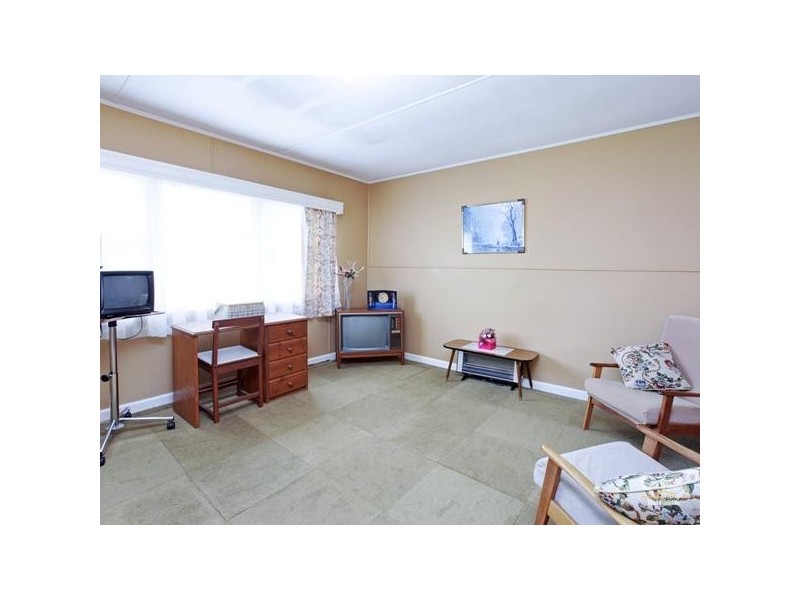 5 WOORAYL STREET, Hamlyn Heights VIC 3215