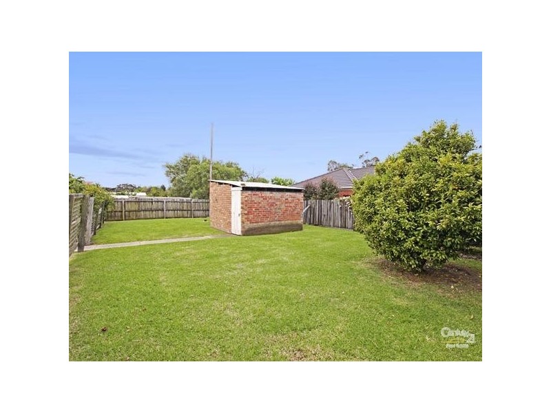 5 WOORAYL STREET, Hamlyn Heights VIC 3215
