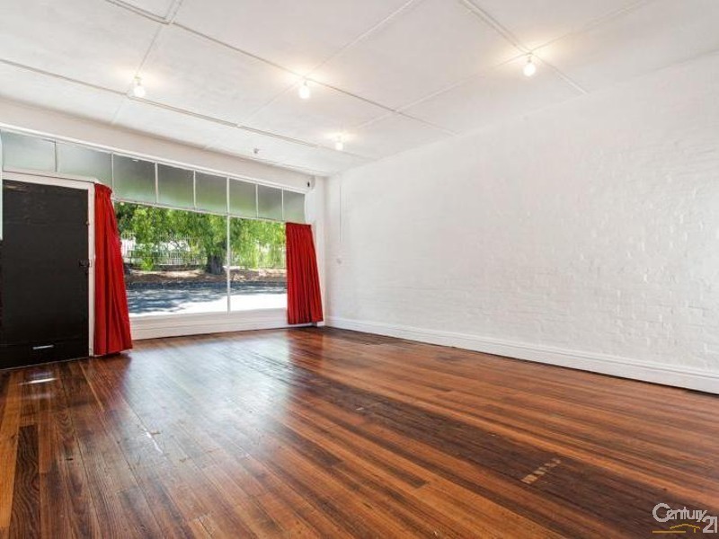 36 Hall Street, Newport VIC 3015