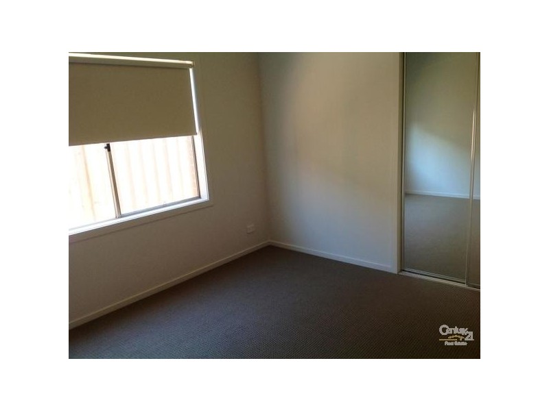 34 Lockheed Parade, Point Cook VIC 3030