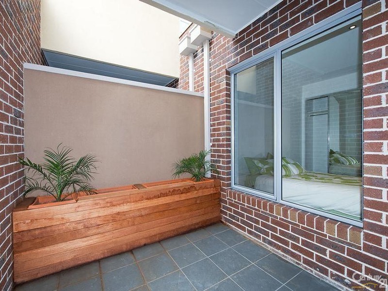 37 Monmouth Street, Newport VIC 3015