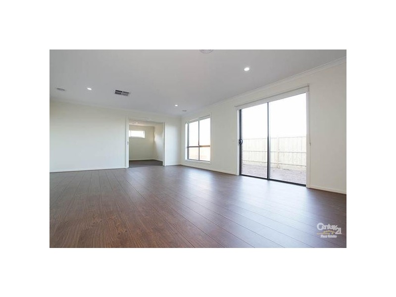 9 SPARTAN WAY, Williams Landing VIC 3027