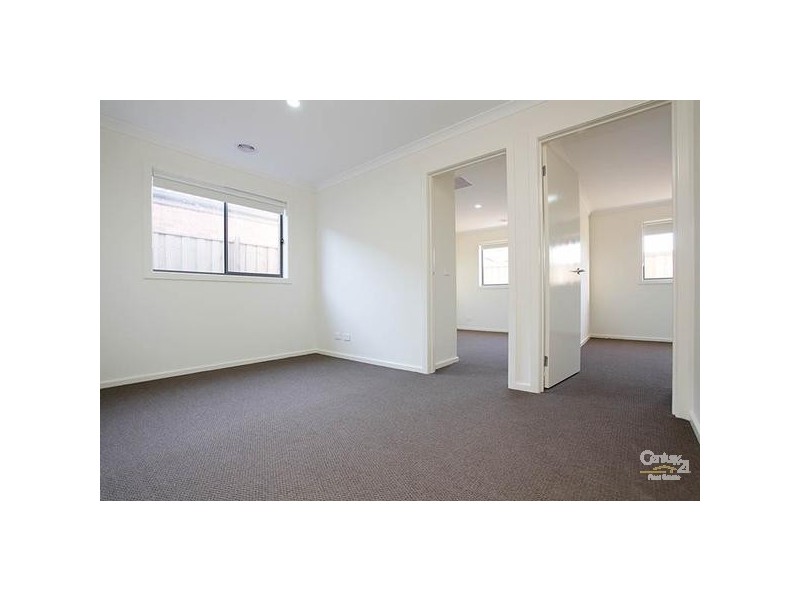 9 SPARTAN WAY, Williams Landing VIC 3027